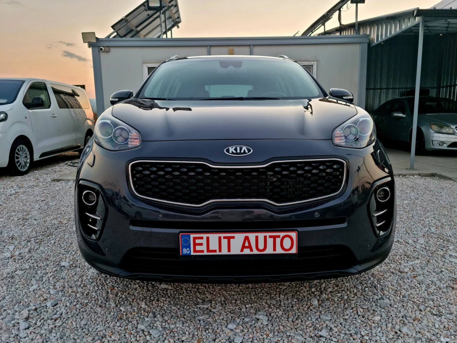 Kia Sportage 1.7 CRDI Exclusive.Panorama, снимка 3 - Автомобили и джипове - 55655578