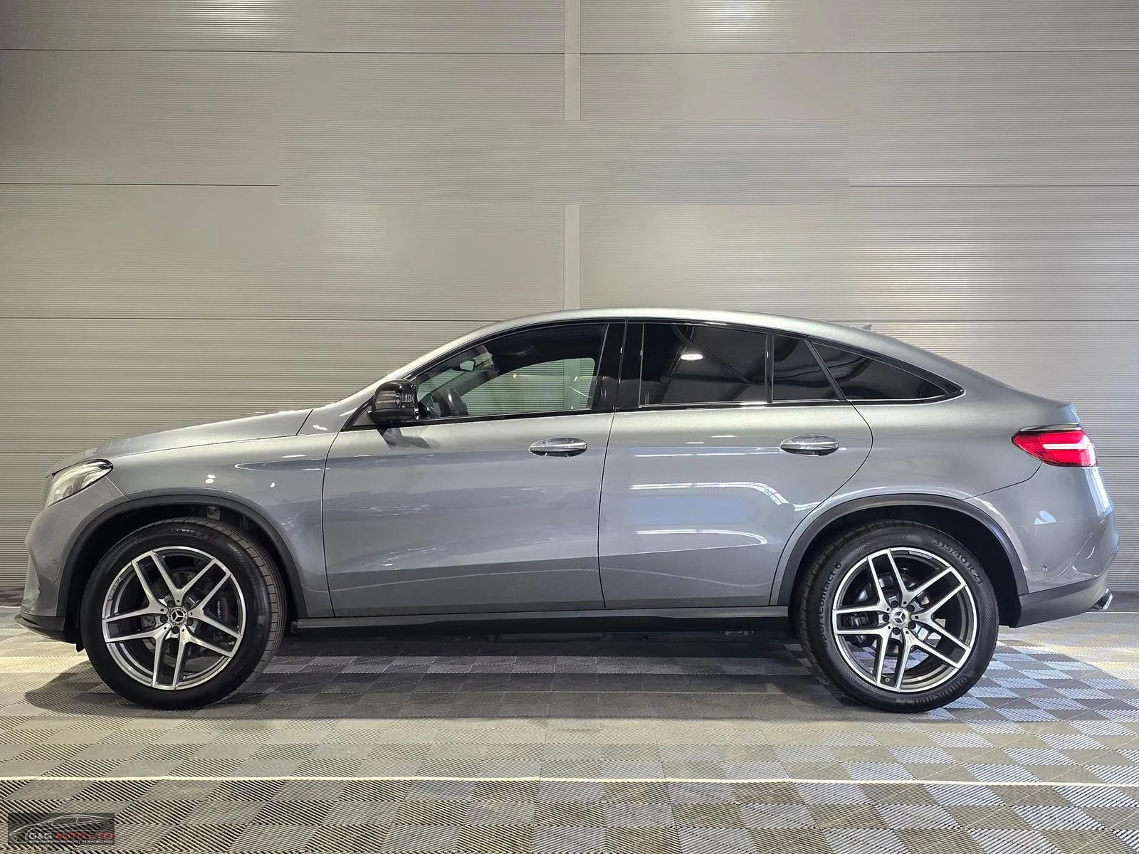 Mercedes-Benz GLE 350 COUPE/258HP/4M/CAM/PANO/KLESS/DISTR/852z, снимка 3 - Автомобили и джипове - 55925892