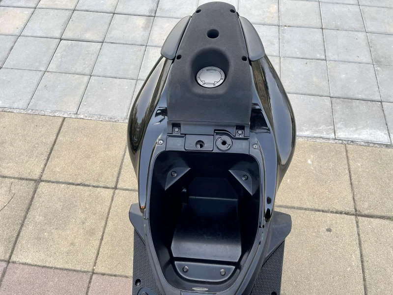 Yamaha Aerox 49cc* Регистриран* , снимка 10 - Мотоциклети и мототехника - 52937639