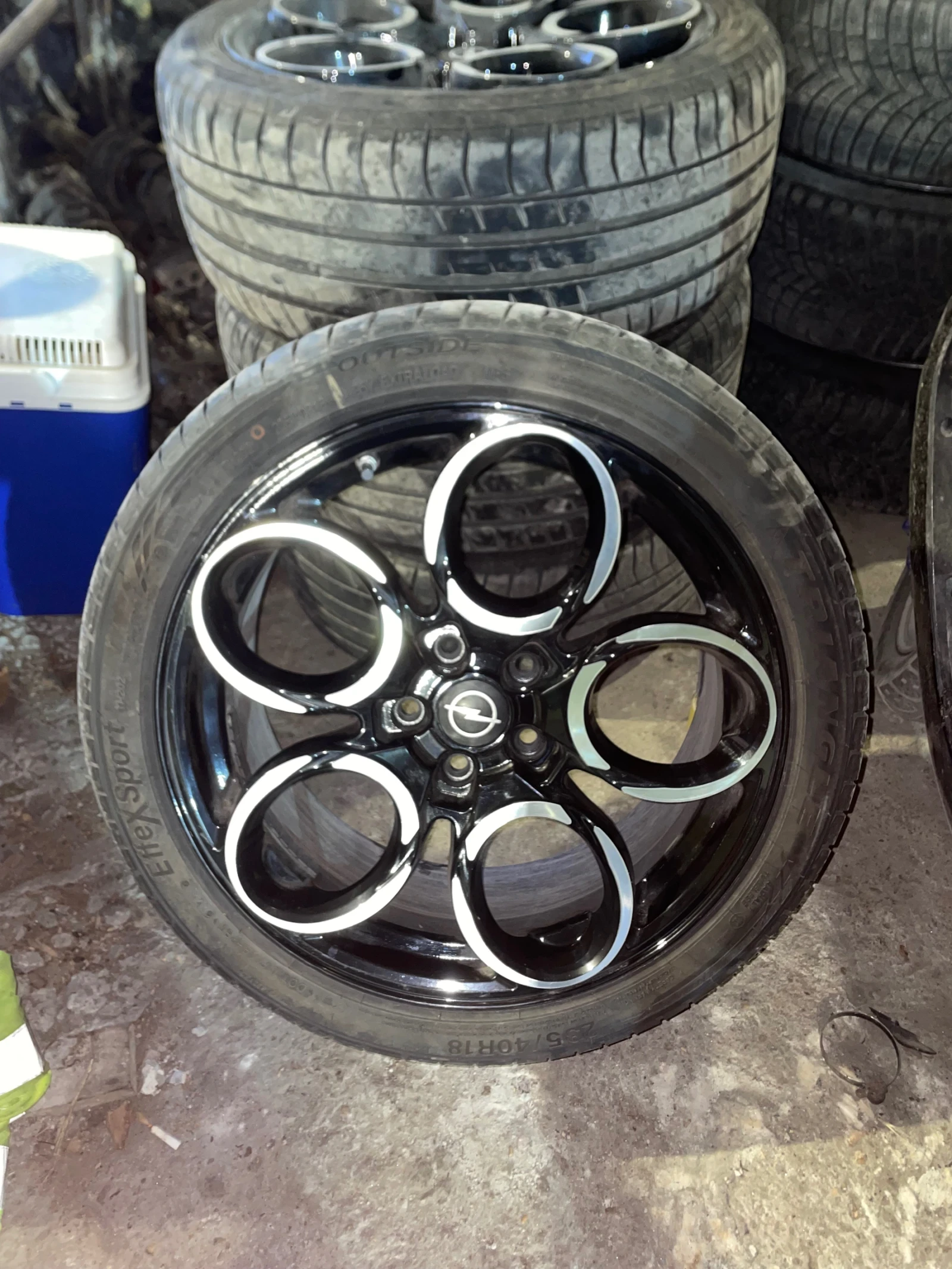 ���� � ������ 235/40R18 �� Alfa Romeo Giulia | Mobile.bg � ����������� 1