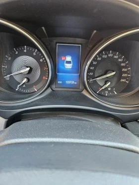 Обява за продажба на Toyota Avensis ~29 300 лв. - изображение 6