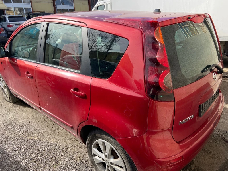 Nissan Note 1.6i, снимка 2 - Автомобили и джипове - 40140785