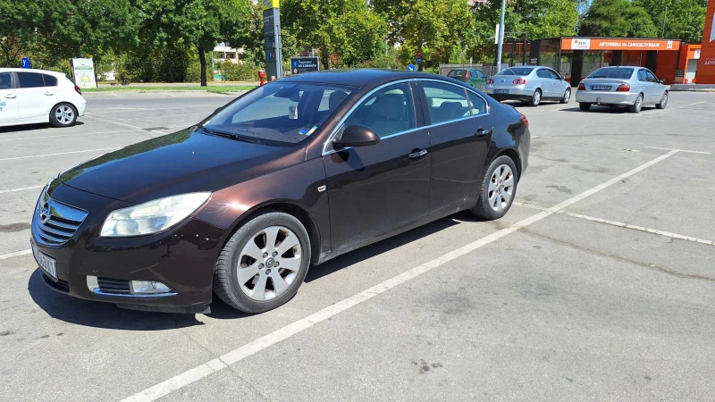 Opel Insignia 2, 0 CDTI, снимка 14 - Автомобили и джипове - 46916352