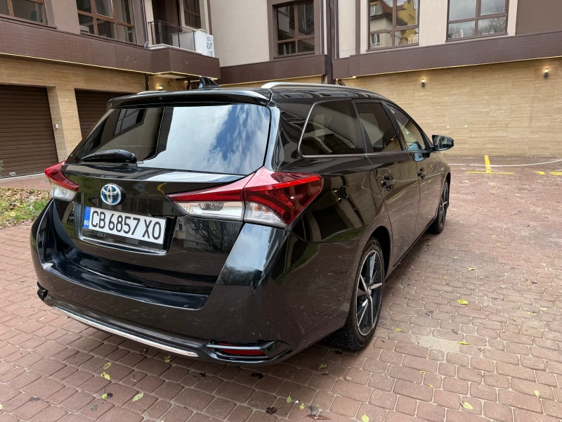 Toyota Auris, снимка 4 - Автомобили и джипове - 52489122