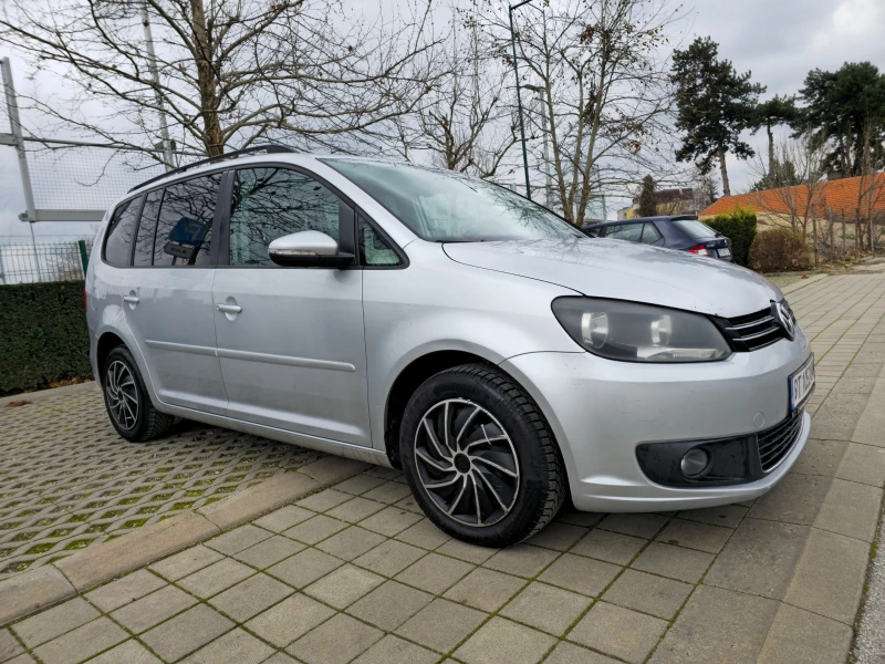 VW Touran 1.6TDI, снимка 5 - Автомобили и джипове - 53080031
