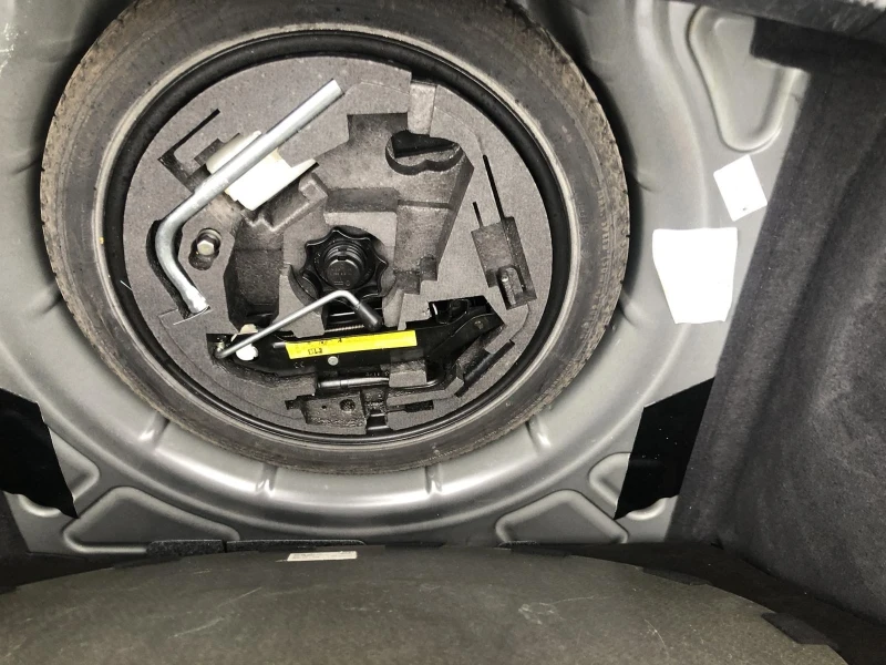 Audi A3 2.0TDI SportBack DSG LED NAVI, снимка 14 - Автомобили и джипове - 52882363