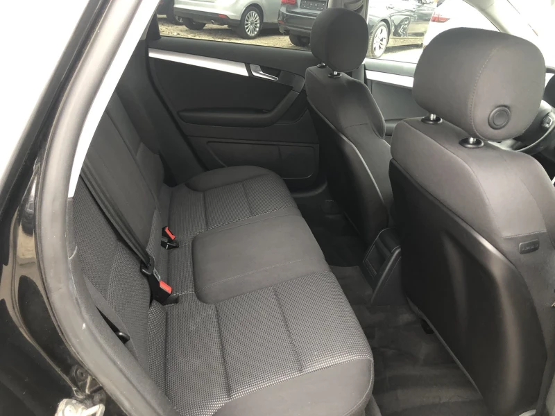 Audi A3 2.0TDI SportBack DSG LED NAVI, снимка 10 - Автомобили и джипове - 52882363