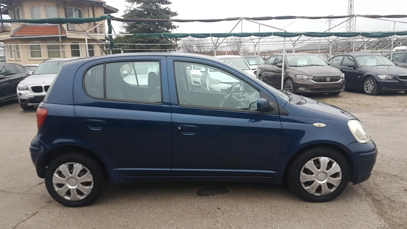 Toyota Yaris 1.3i автомат, снимка 8 - Автомобили и джипове - 52929084