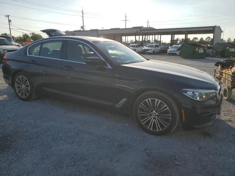 BMW 540 INDIVIDUAL* HUD* DISTRONIC* H/K* 360* PANORAMA* , снимка 4 - Автомобили и джипове - 53031611