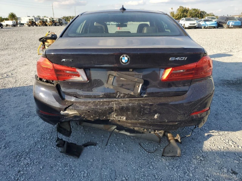 BMW 540 INDIVIDUAL* HUD* DISTRONIC* H/K* 360* PANORAMA* , снимка 6 - Автомобили и джипове - 53031611