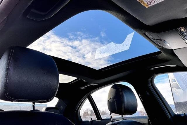 Mercedes-Benz C 300 4 MATIC * CARFAX* * АвтоКредит* (ЦЕНА ДО БГ), снимка 15 - Автомобили и джипове - 53190946