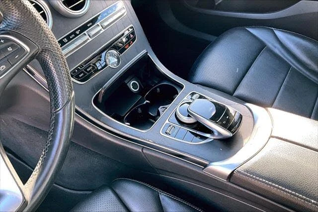 Mercedes-Benz C 300 4 MATIC * CARFAX* * АвтоКредит* (ЦЕНА ДО БГ), снимка 9 - Автомобили и джипове - 53190946