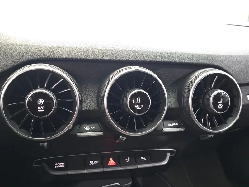 Audi Tt Coupe 45 Tfsi Quattro, снимка 13 - Автомобили и джипове - 55390090