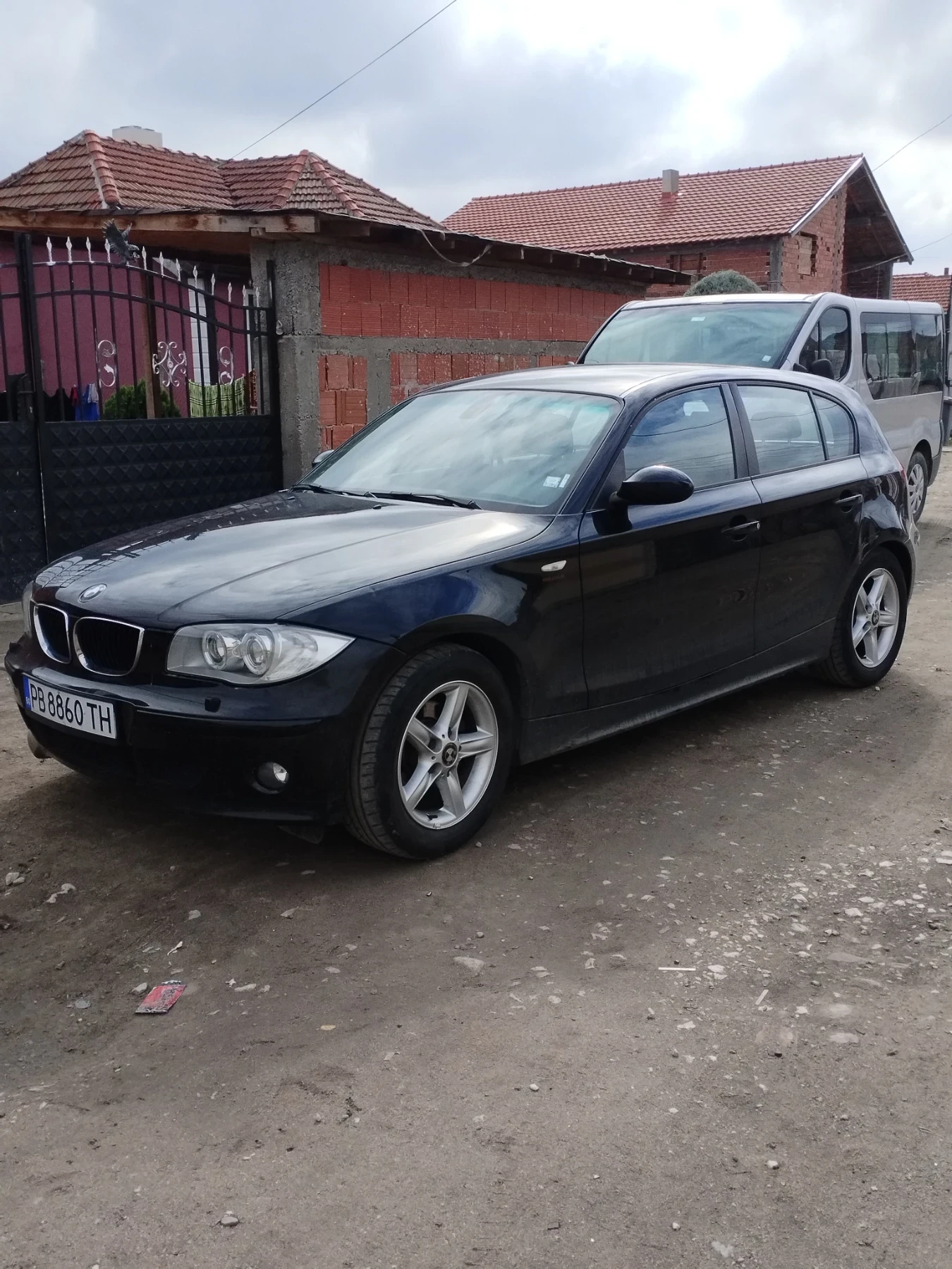 BMW 120, снимка 1