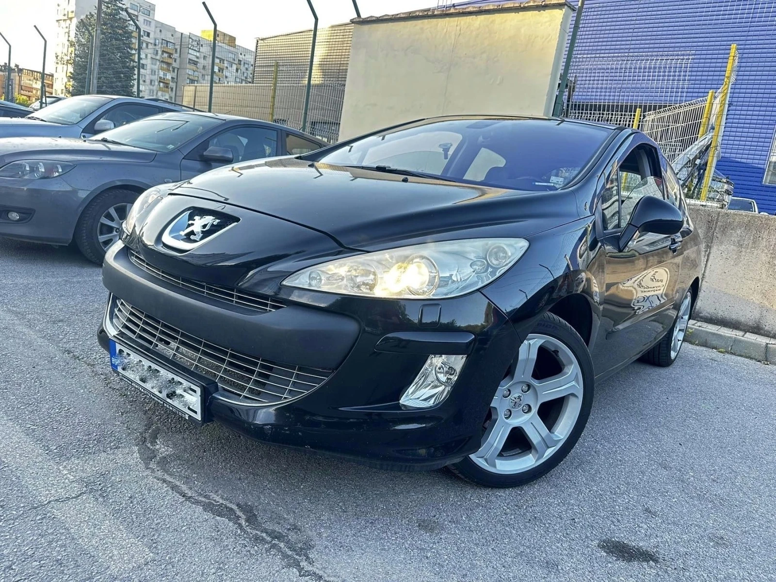 Peugeot 308 1.6 Turbo Platinum - изображение 2