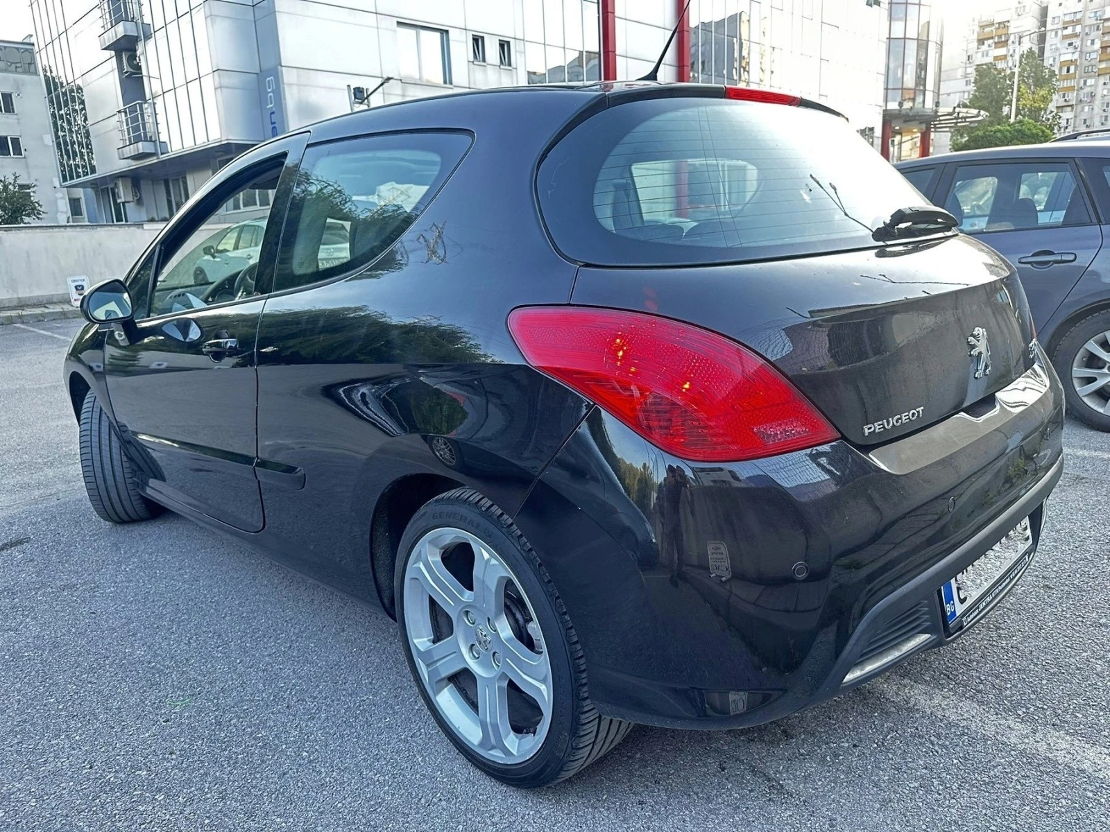 Peugeot 308 1.6 Turbo Platinum - изображение 4