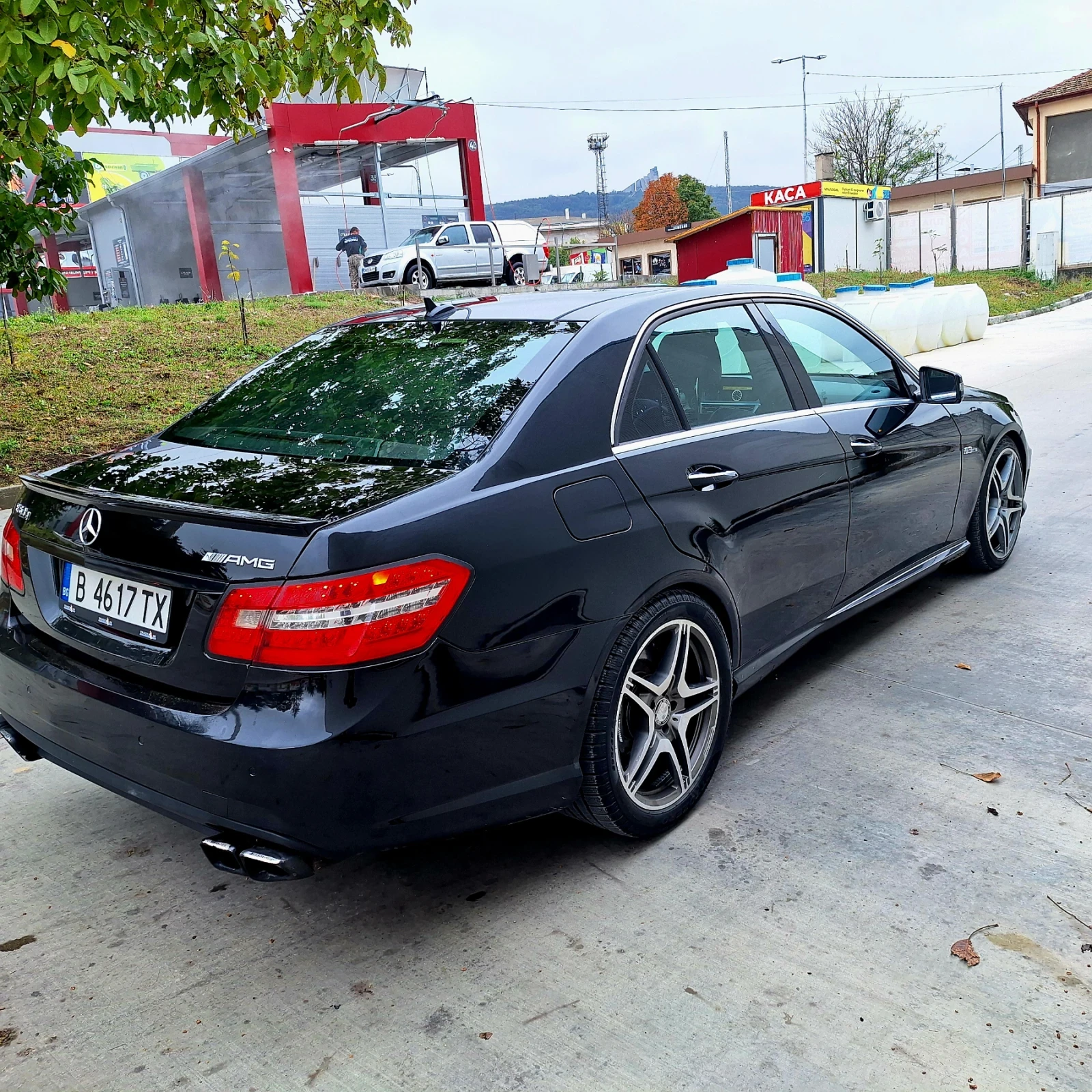 Mercedes-Benz E 63 AMG 6.3 AMG - изображение 2