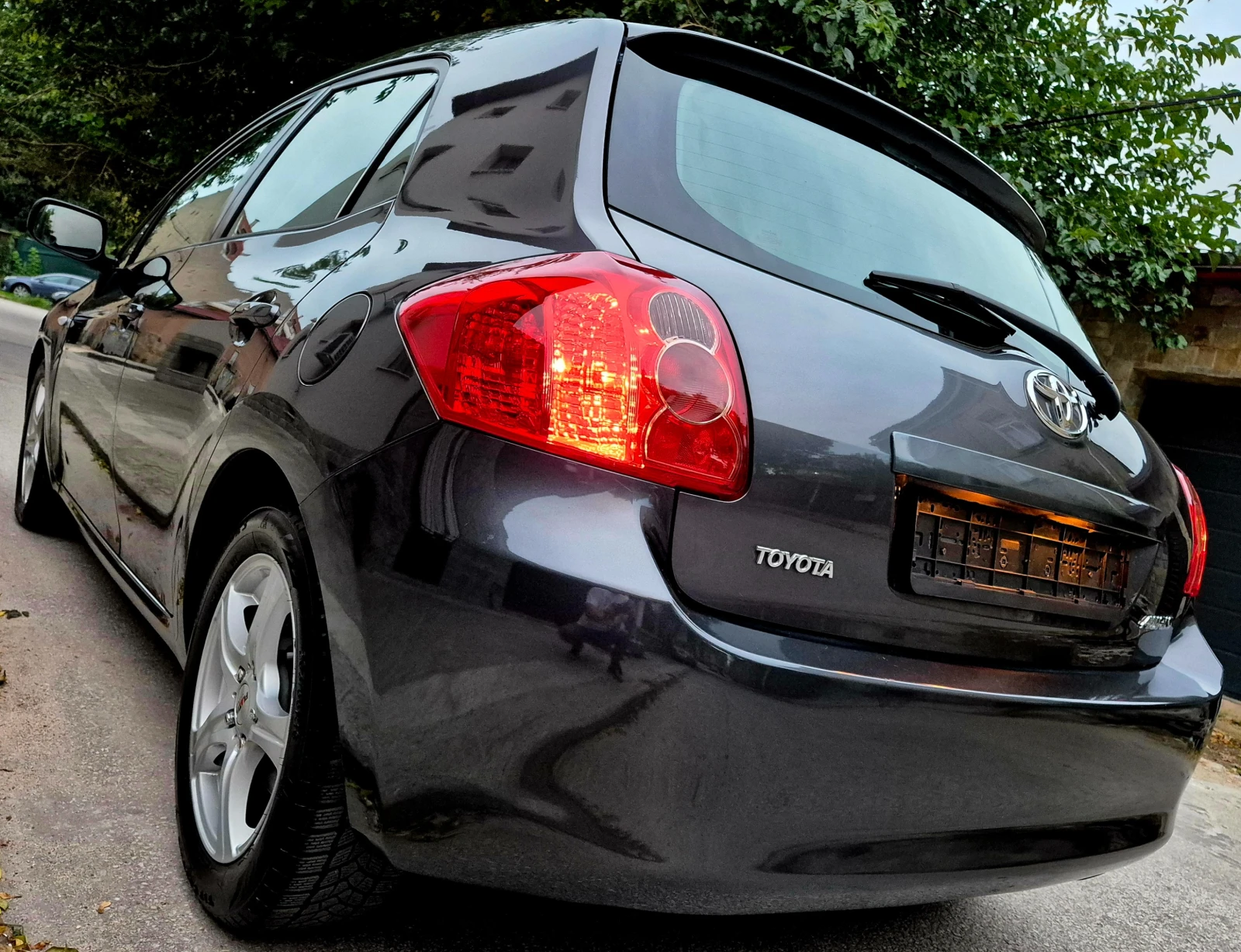 Toyota Auris 1.6i-нави-6speed-верига-japan - изображение 4