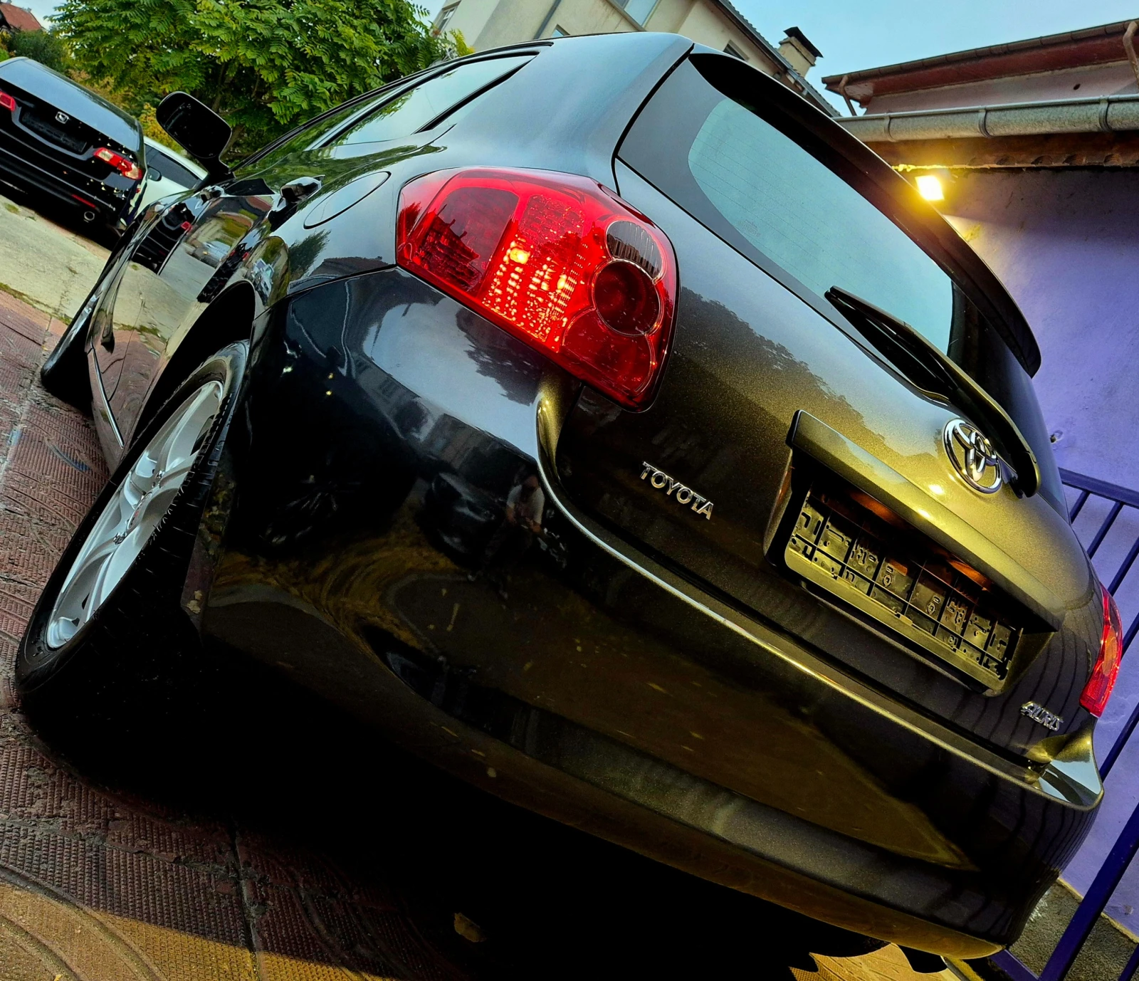 Toyota Auris 1.6i-нави-6speed-верига-japan - изображение 9