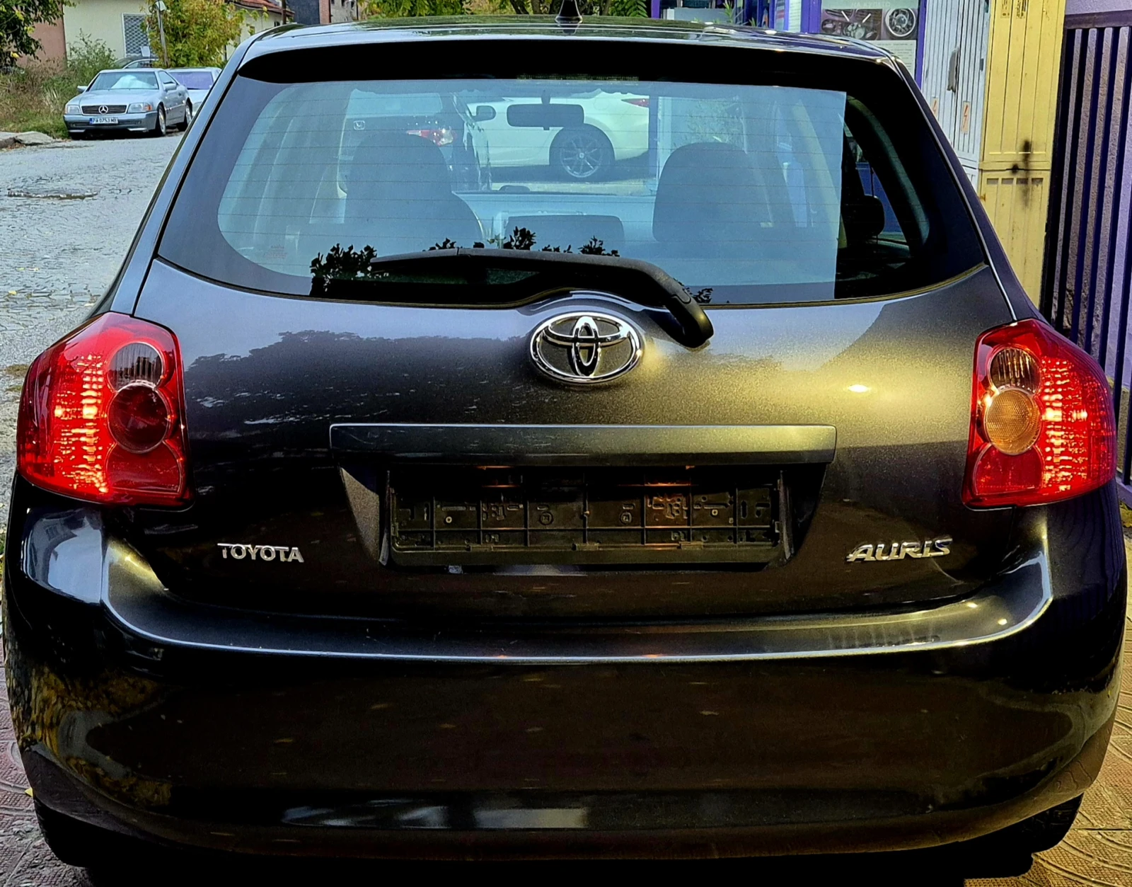 Toyota Auris 1.6i-нави-6speed-верига-japan - изображение 10
