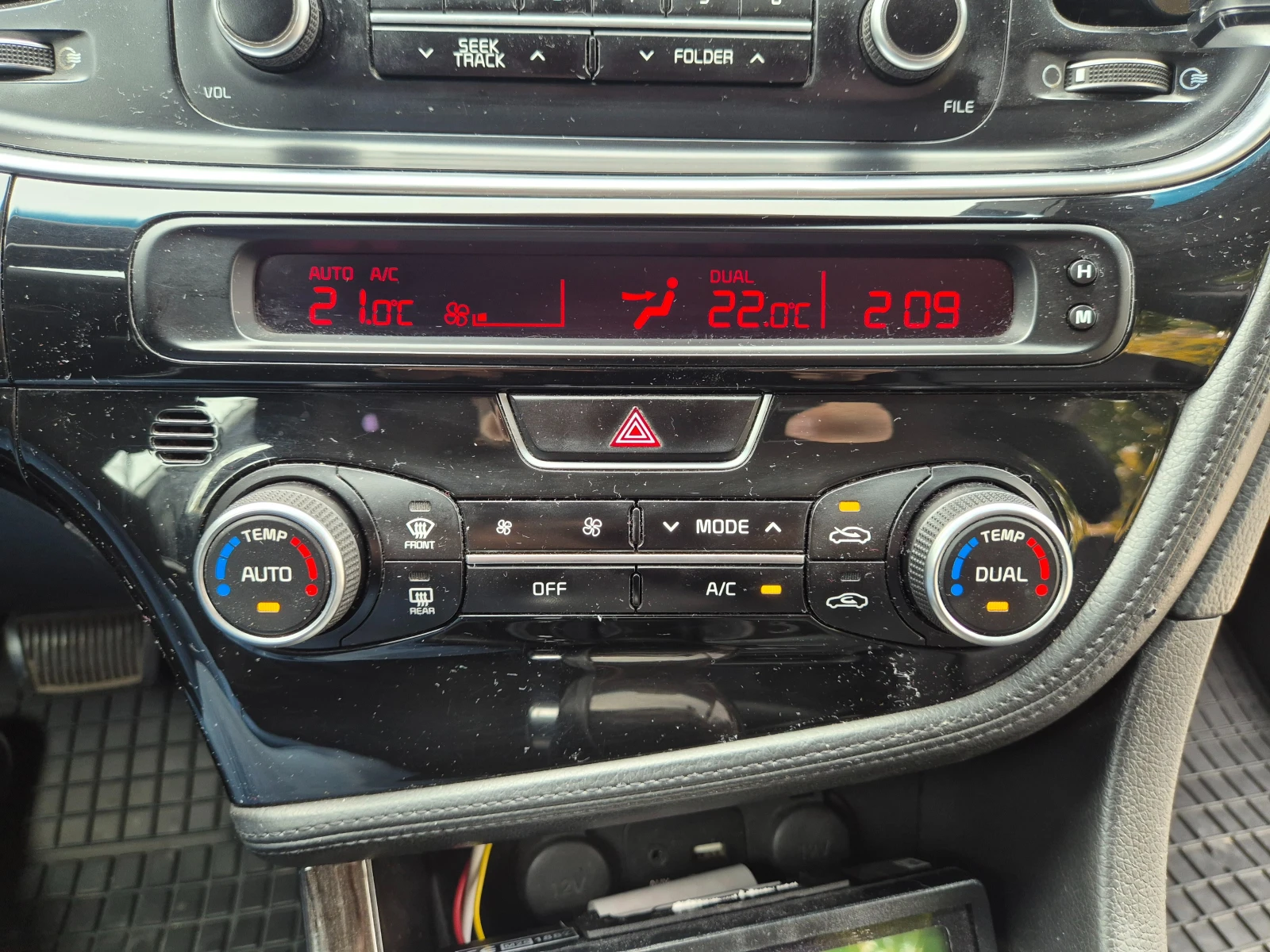 Kia K5 2.0 cm3 LPG TAXI | Mobile.bg   12