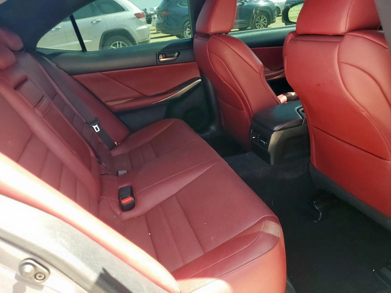 Lexus IS 300  - изображение 9