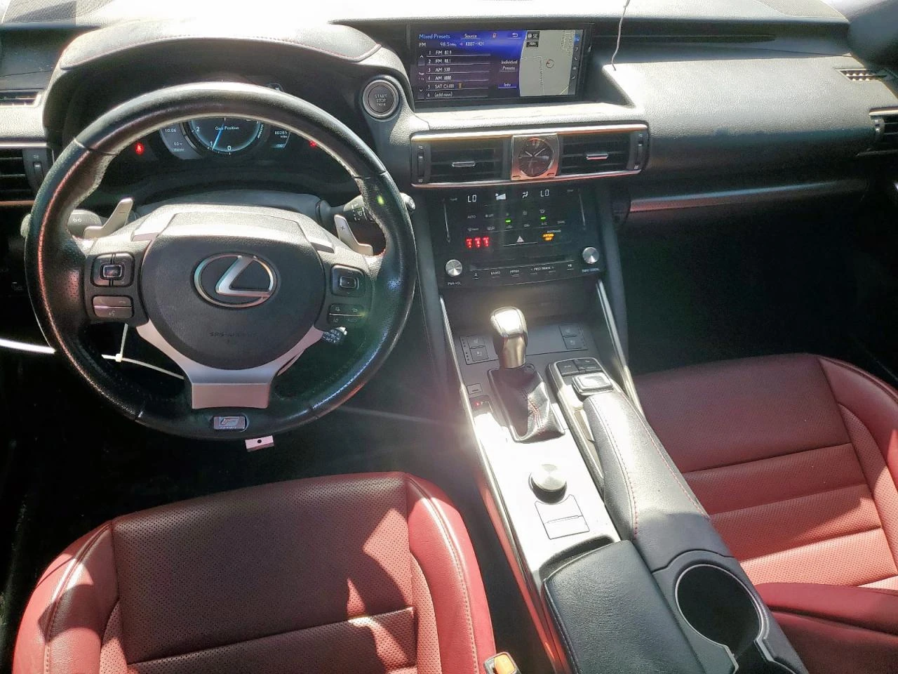 Lexus IS 300  - изображение 7