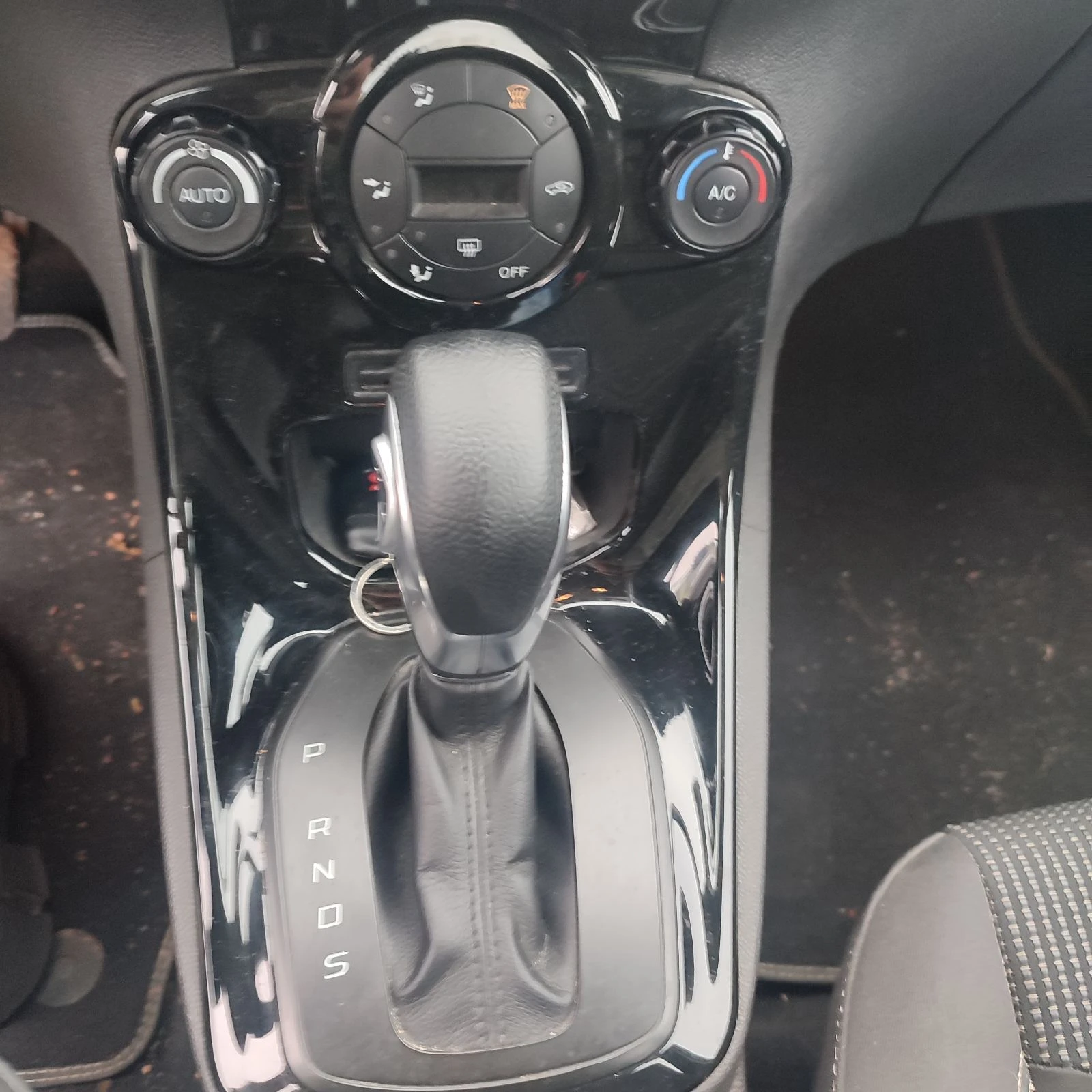 Ford Fiesta 1.0 Ekoboost - изображение 6