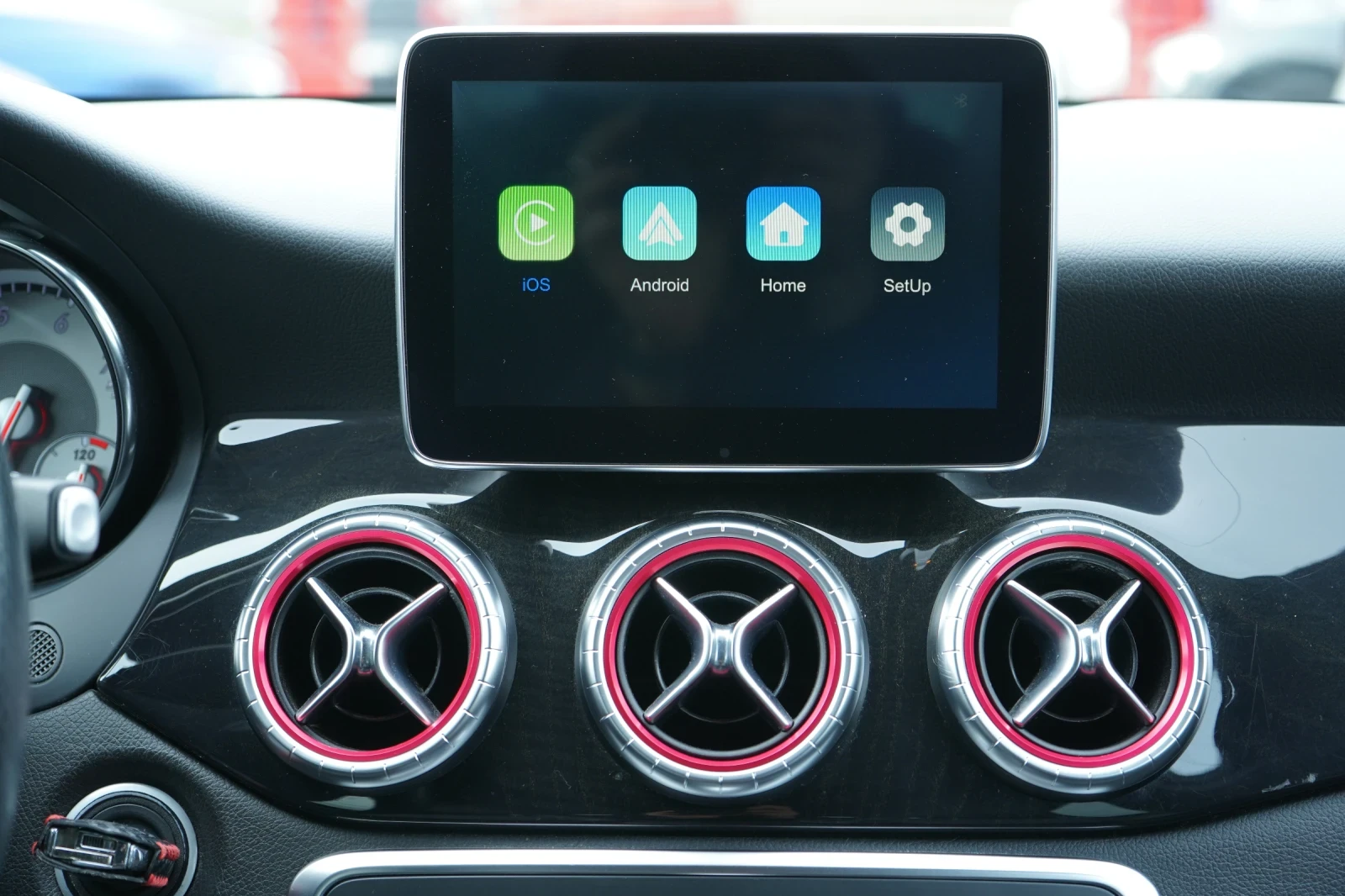 Mercedes-Benz CLA 250 4M* AMG* PANORAMA* CARPLAY - изображение 10