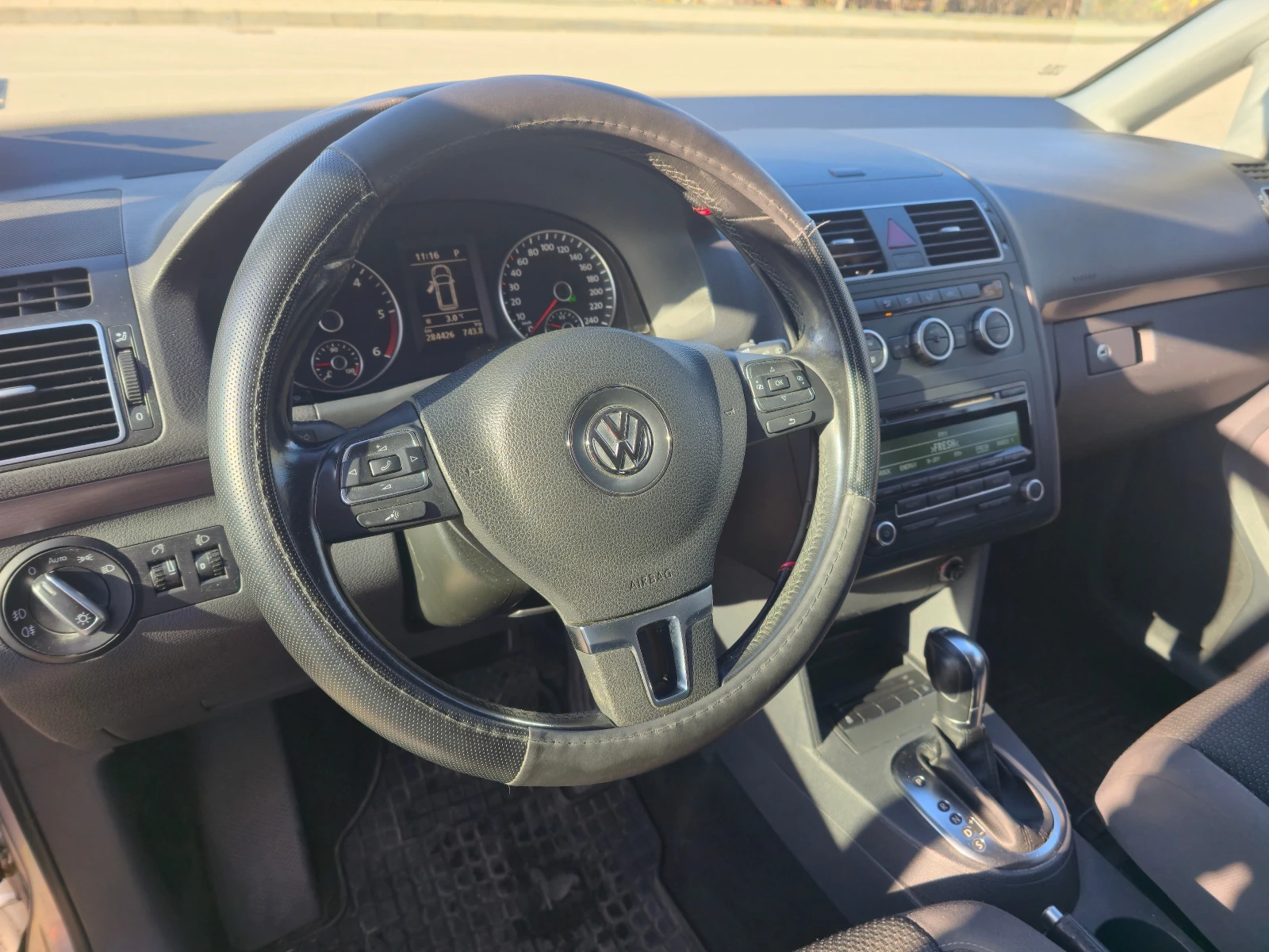 VW Touran 1.6TDI | Mobile.bg � ����������� 15