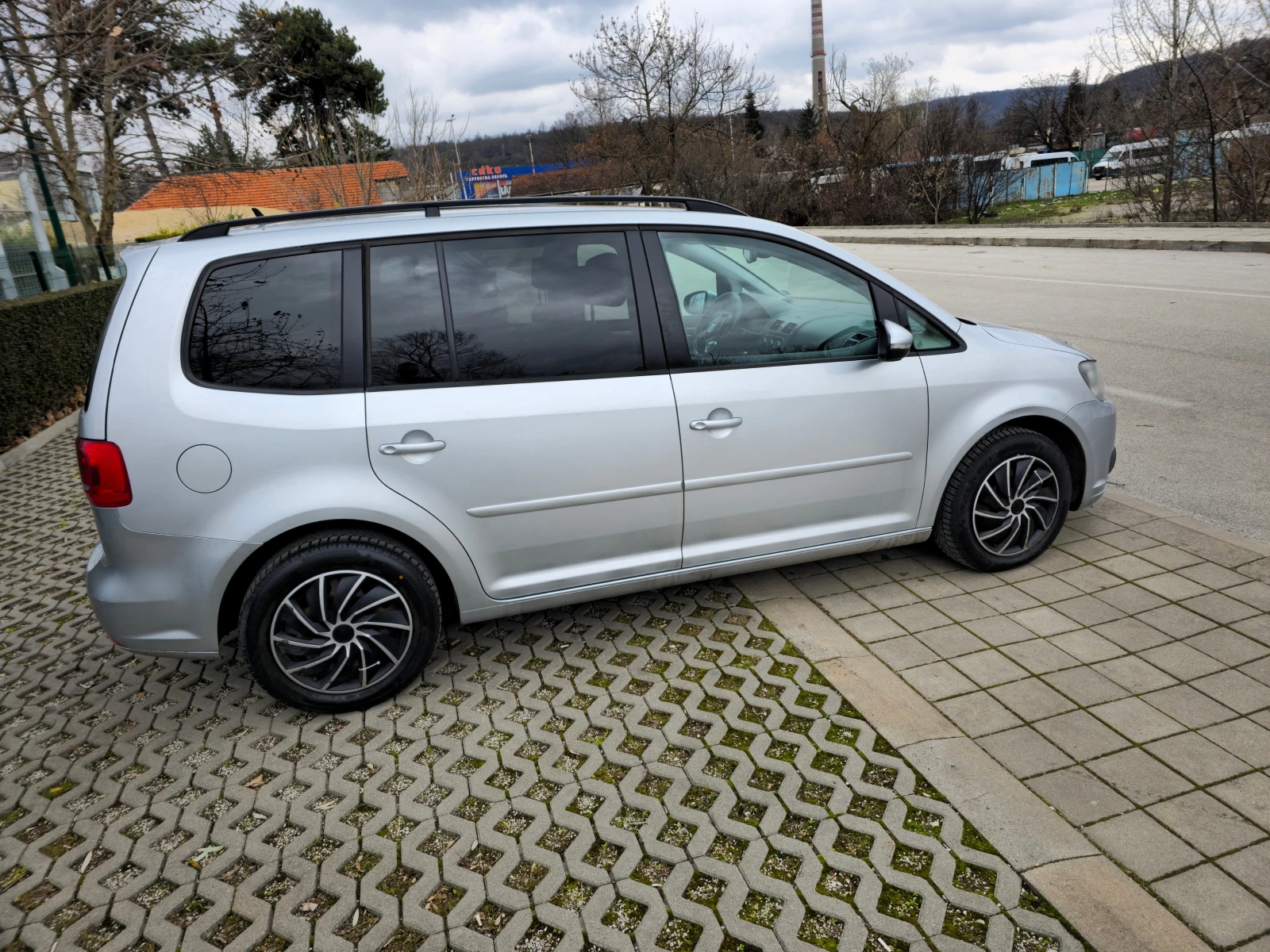 VW Touran 1.6TDI - изображение 6