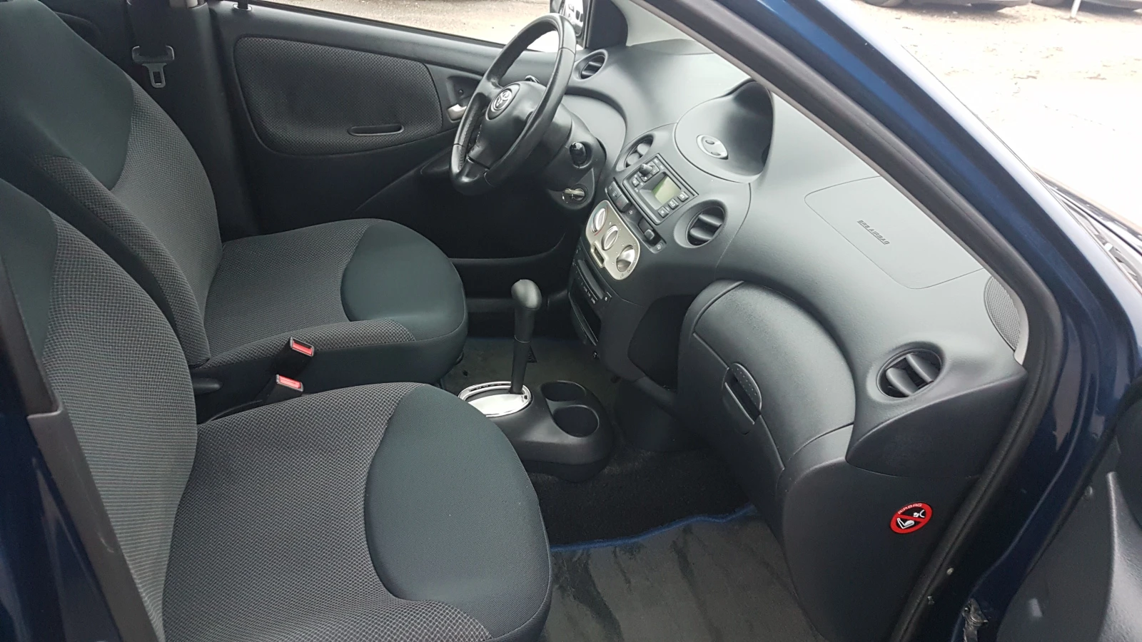 Toyota Yaris 1.3i ������� | Mobile.bg � ����������� 11