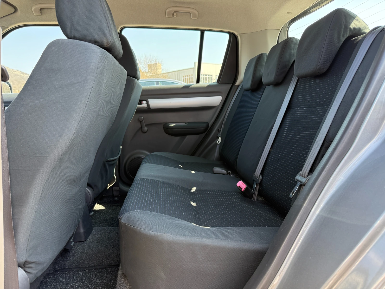 Suzuki Swift 1.3i-92к.с-110000км-климатик-ИТАЛИЯ, снимка 11 - Автомобили и джипове - 53985510