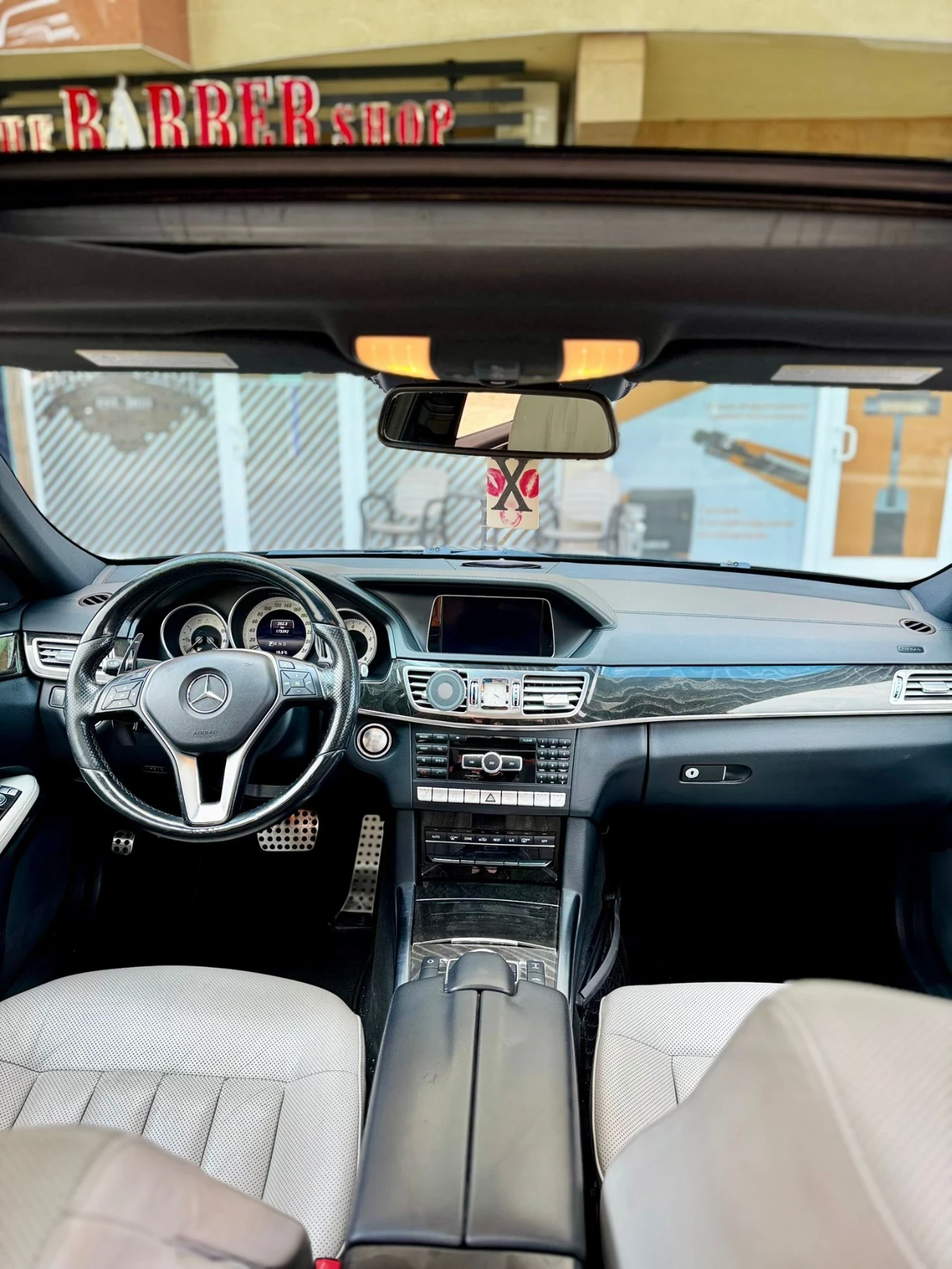 Mercedes-Benz E 500 E550 4matic, снимка 9 - Автомобили и джипове - 54318141