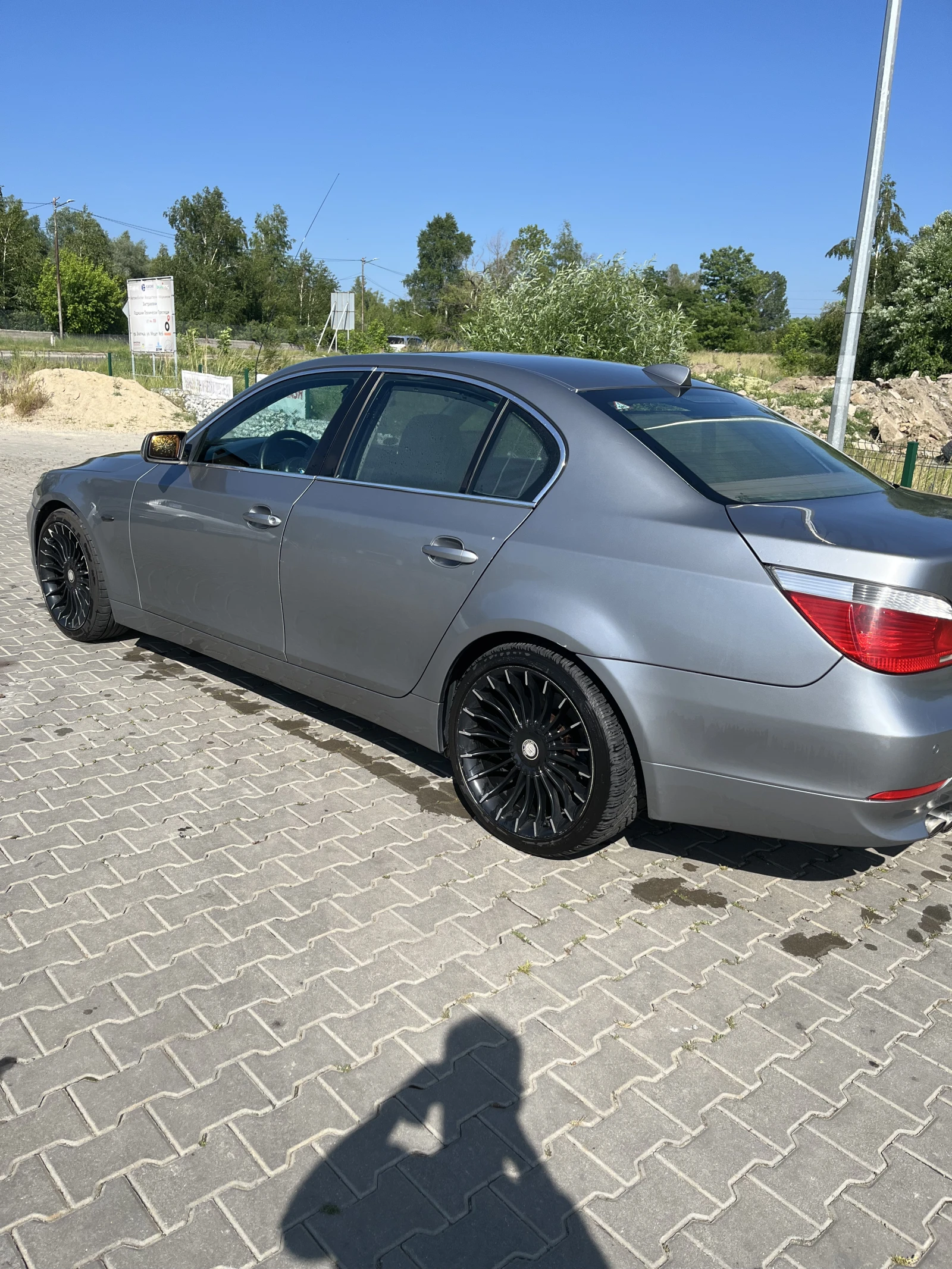 BMW 520, снимка 2 - Автомобили и джипове - 54637215