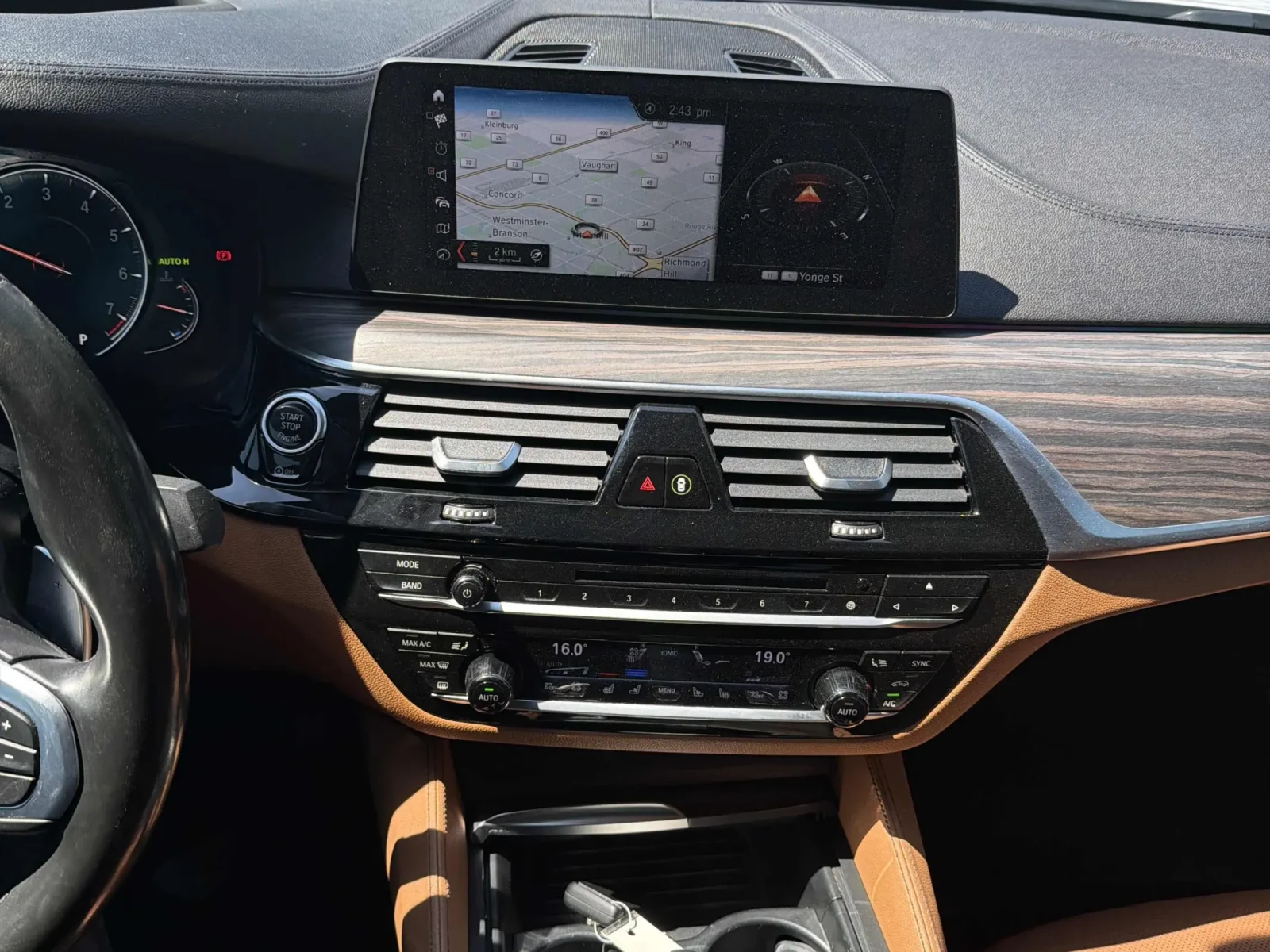 BMW 540 M Sport* H/K * Масаж * Обдухване * 360 * Автокреди, снимка 7 - Автомобили и джипове - 54862346