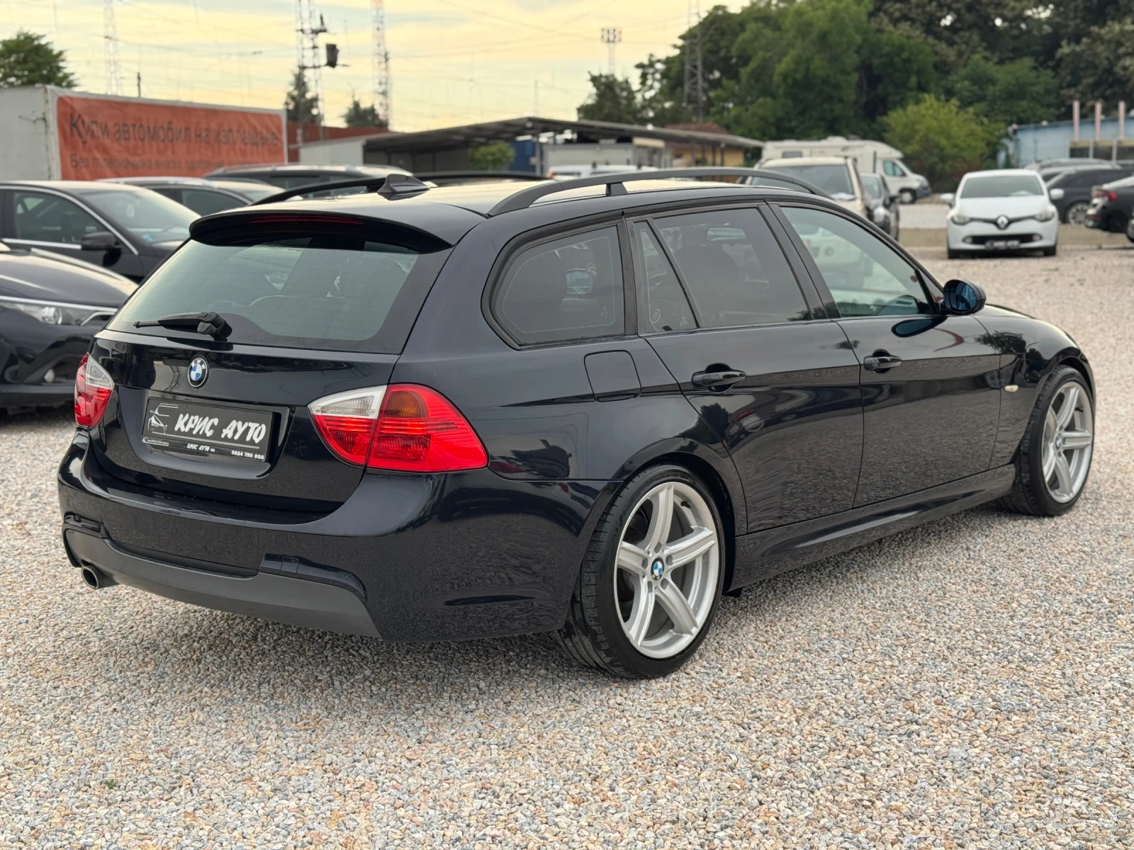 BMW 320 M-PACK* NAVI* RECARO* TOP, снимка 6 - Автомобили и джипове - 54947065