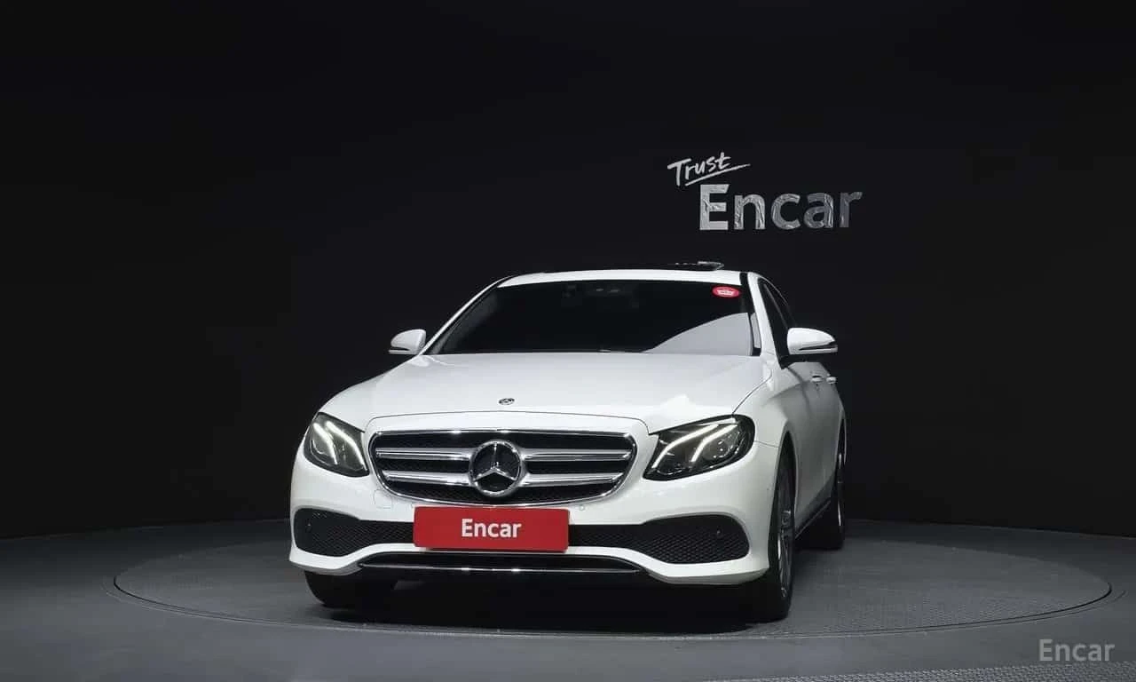 Mercedes-Benz E 300 * 2 КЛЮЧА * ЦЕНА ДО БЪЛГАРИЯ, снимка 3 - Автомобили и джипове - 55596363