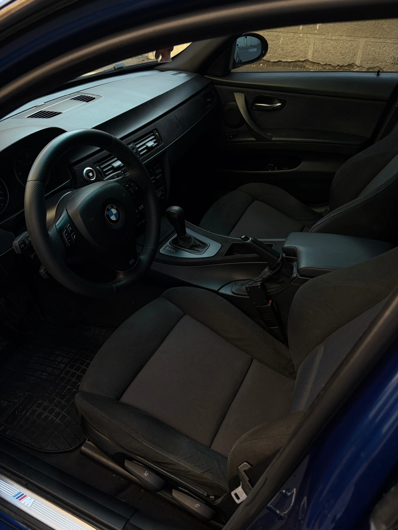 BMW 330 Xd M-пакет, снимка 10 - Автомобили и джипове - 56166380