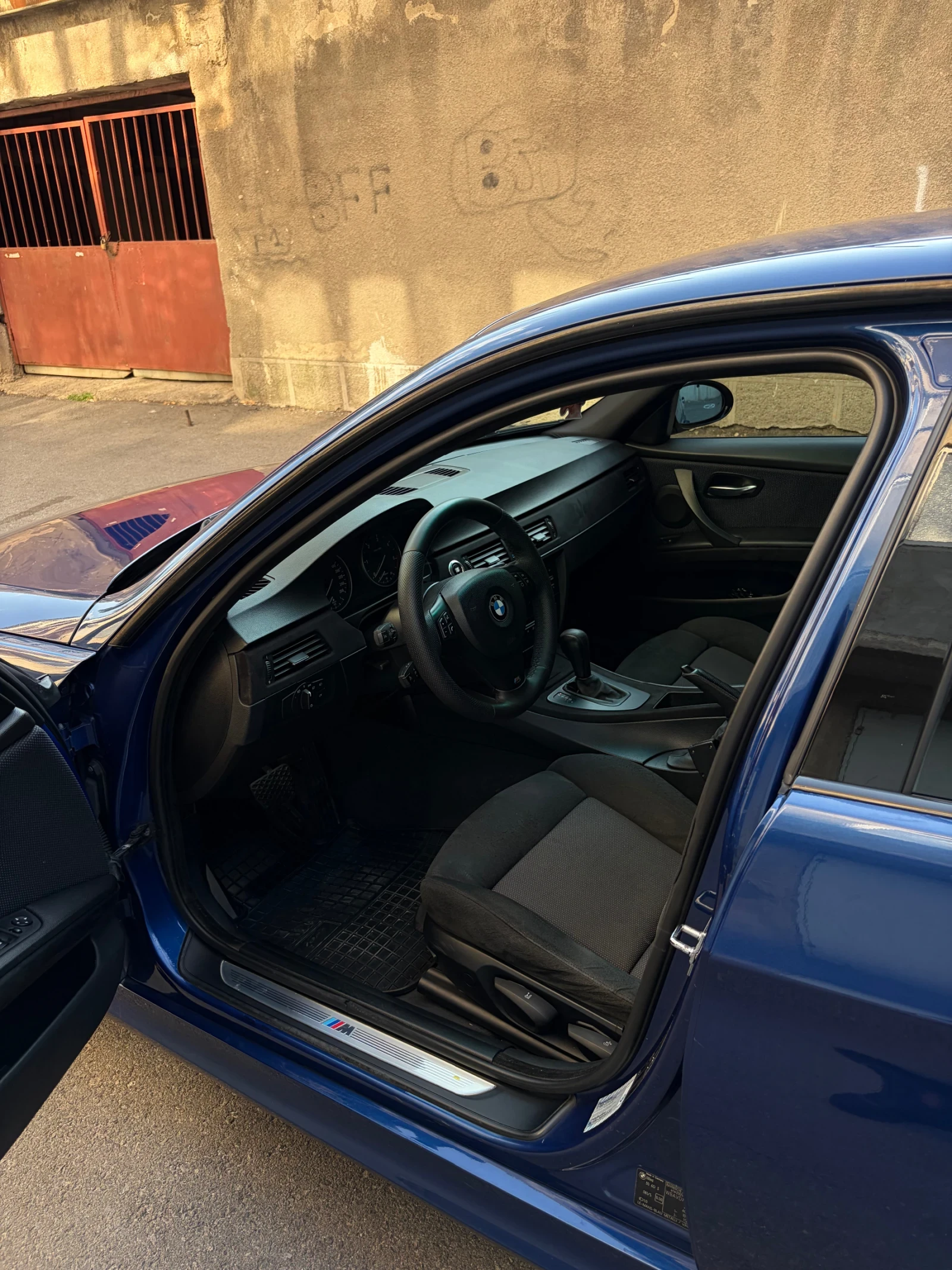BMW 330 Xd M-пакет, снимка 11 - Автомобили и джипове - 56166380