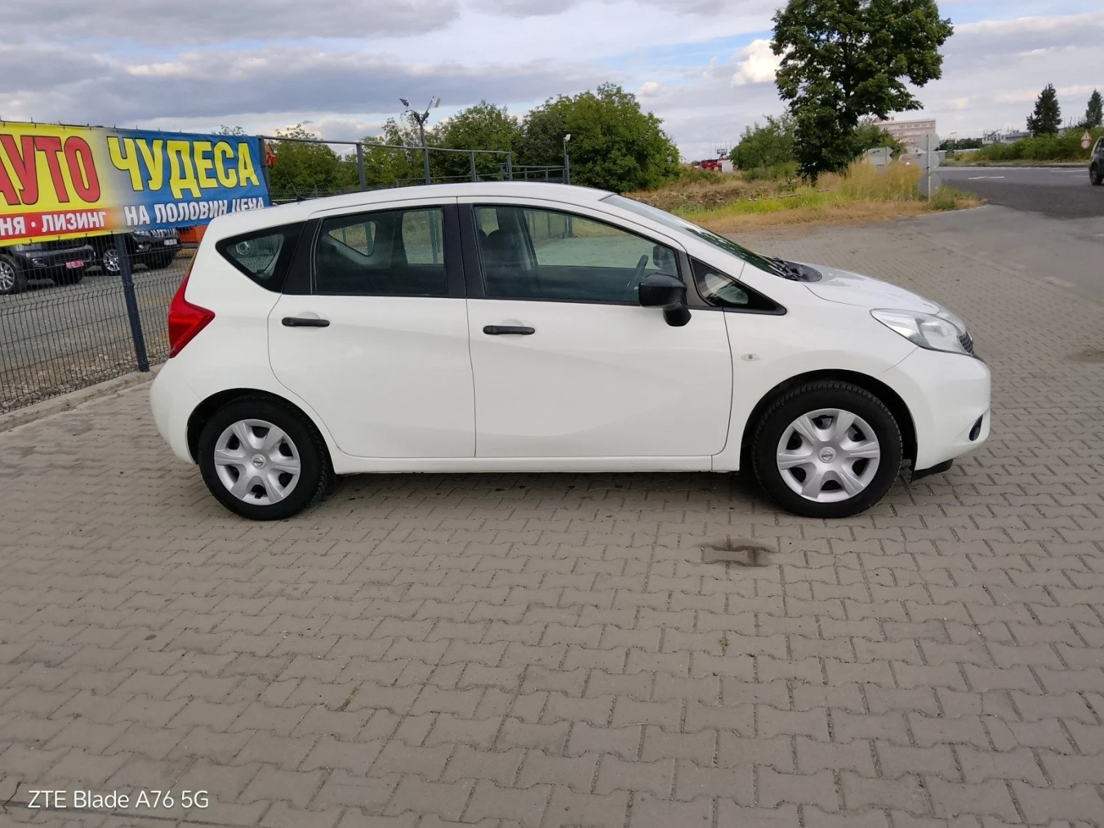 Nissan Note, снимка 2 - Автомобили и джипове - 56225923