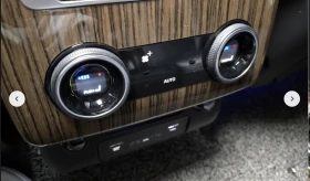 Land Rover Range rover VOGUE* 4.4* V8* DIESEL* ОБДУХВАНЕ* МАСАЖ* 360КАМЕР, снимка 16