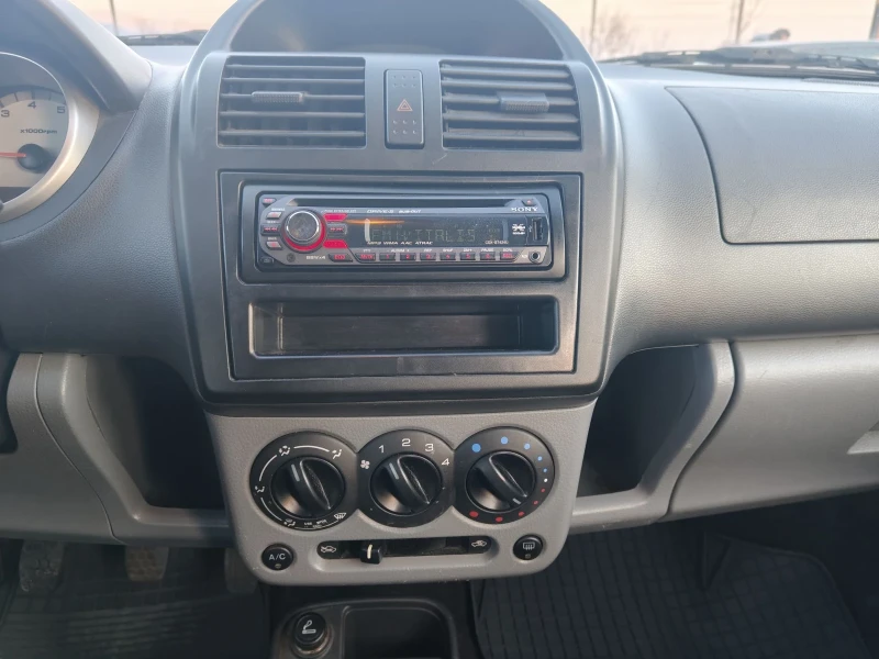 Suzuki Ignis 1.3vvti4+ 4 газ климатик , снимка 15 - Автомобили и джипове - 49027479