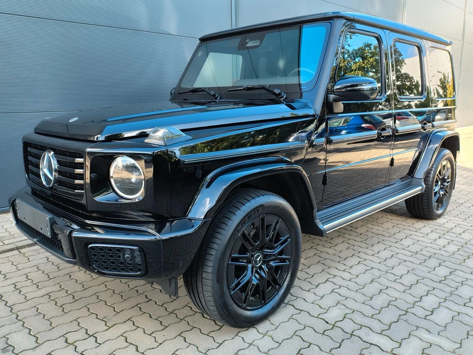 Mercedes-Benz G 450 d/AMG/4MATIC/FACELIFT/NIGHT/EXCLUSIV/BURM/TV/DISTR - изображение 3