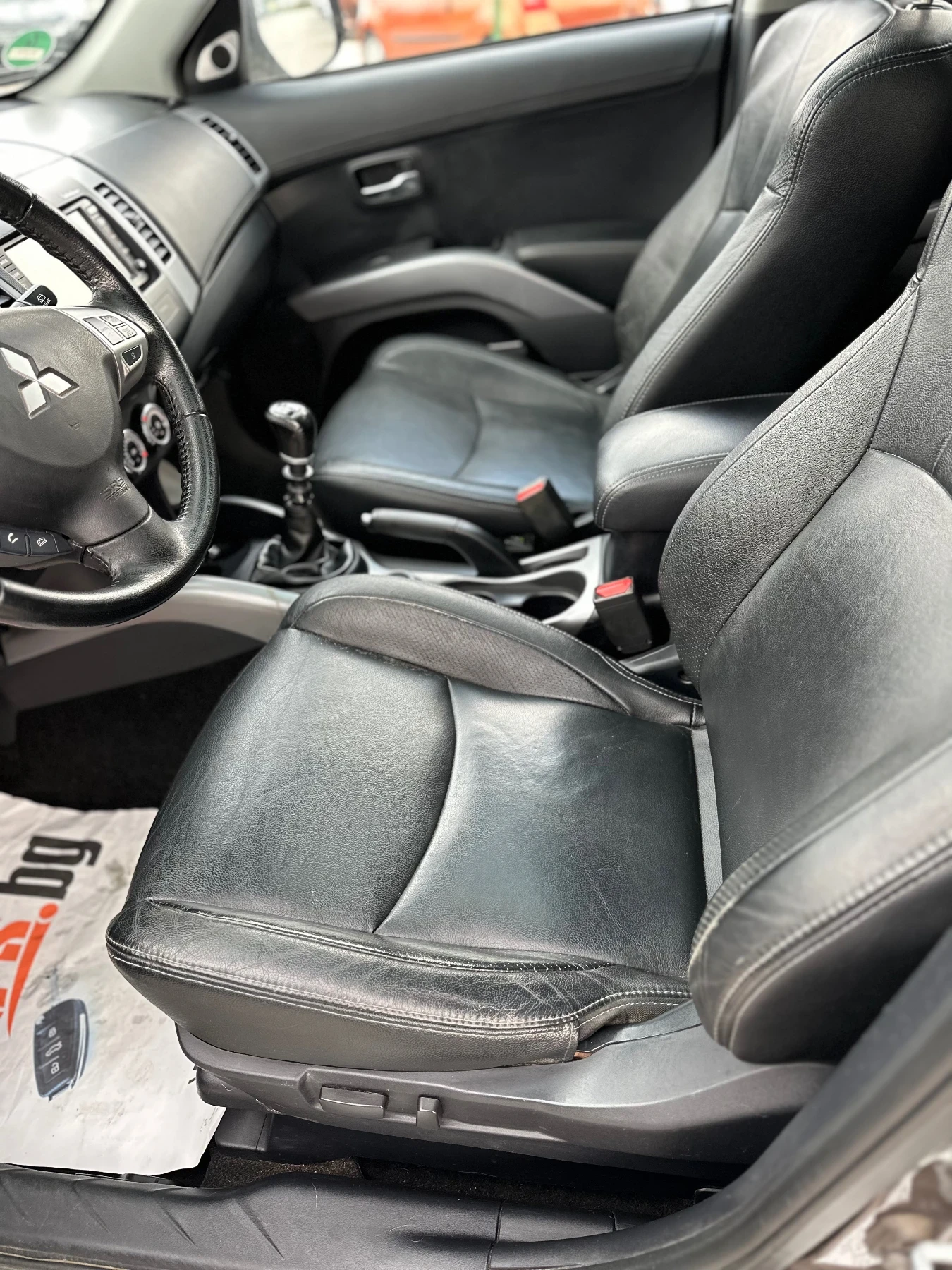 Mitsubishi Outlander 2.2 D-ID 6+ 1 4WD - изображение 8