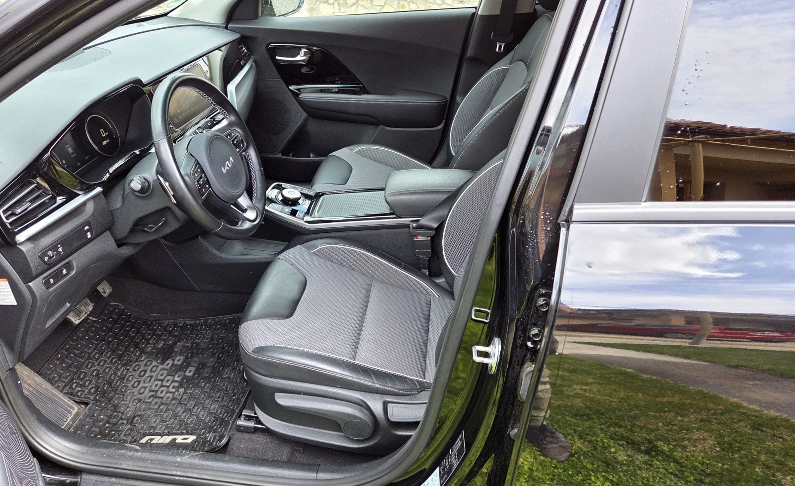 Kia Niro 2022/64Wh/Пълна Сервизна История, снимка 8 - Автомобили и джипове - 53934643