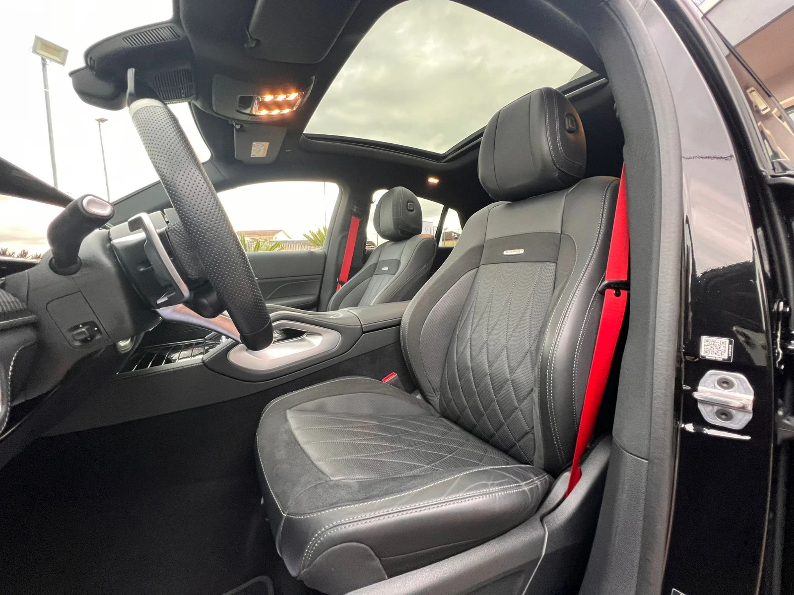 Mercedes-Benz GLE 63 S AMG COUPE 4MATIC + Night E Premium Plus / Гаранционен , снимка 10 - Автомобили и джипове - 54360466