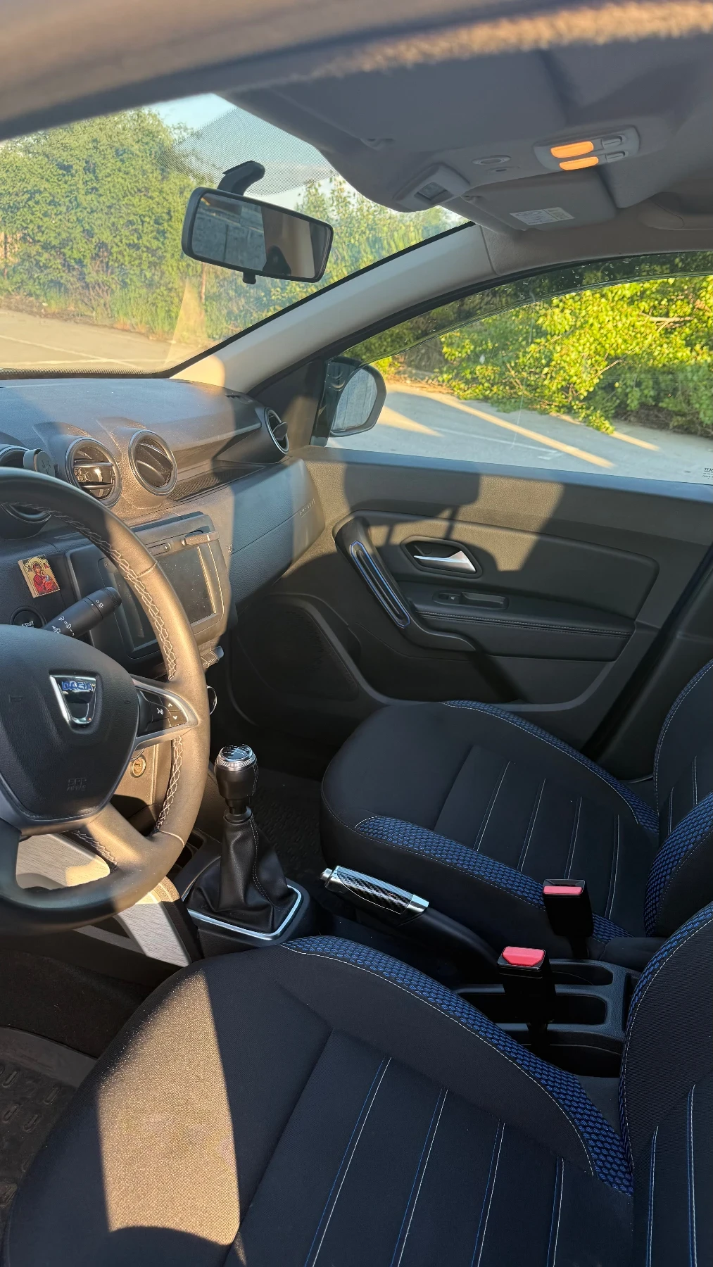 Dacia Duster, снимка 2 - Автомобили и джипове - 54432273