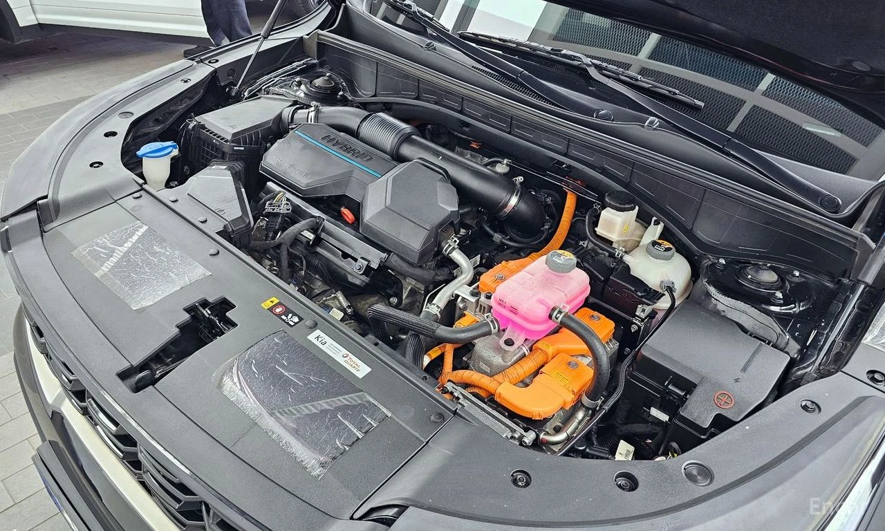 Kia Sorento HEV-1.6* PRESTIGE* DIGITAL* REAR-CAMERA* HEATED SE, снимка 16 - Автомобили и джипове - 54509173