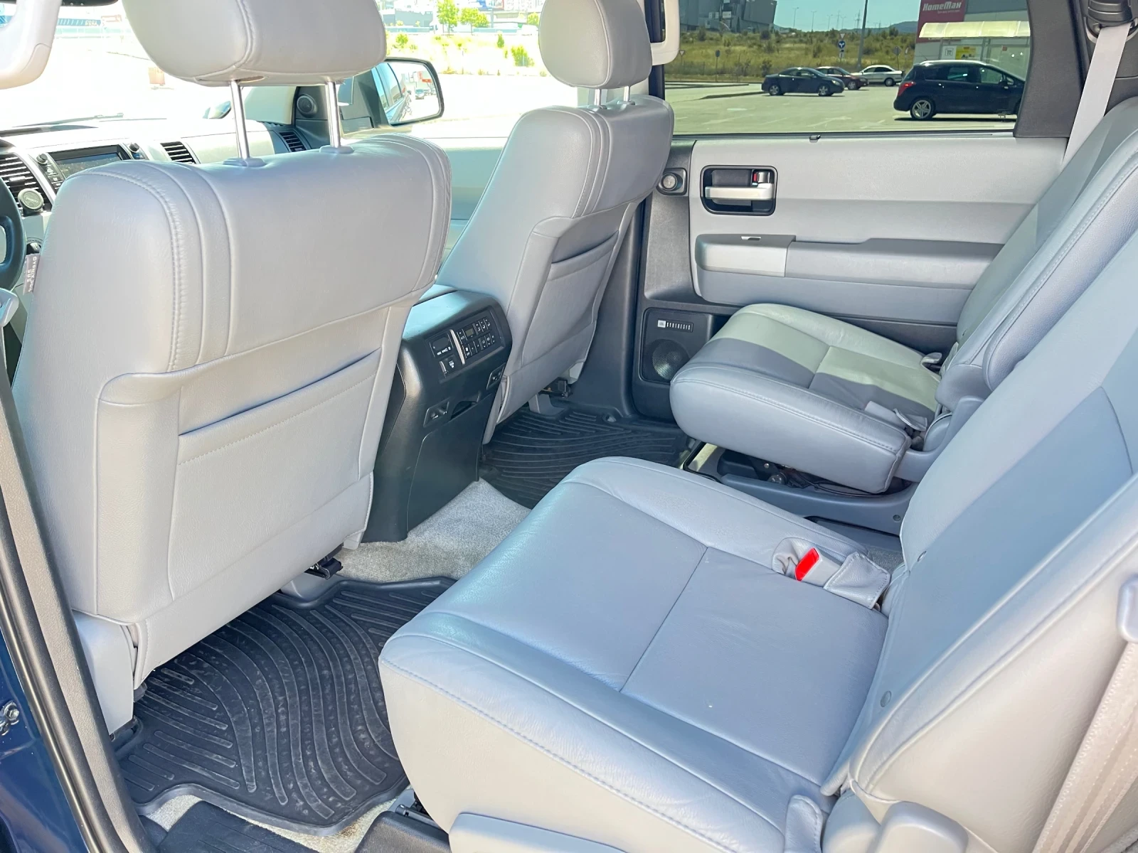 Toyota Sequoia 5.7 V8 4x4 ��� �����  | Mobile.bg � ����������� 9